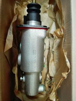 36790610 Главный тормозной цилиндр V36790610 MAIN CYLINDER